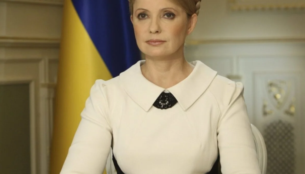 Julia Tymošenková by sa mohla stať novou dočasnou líderkou Ukrajiny: USA aj Rusko sú pripravené s ňou spolupracovať.
